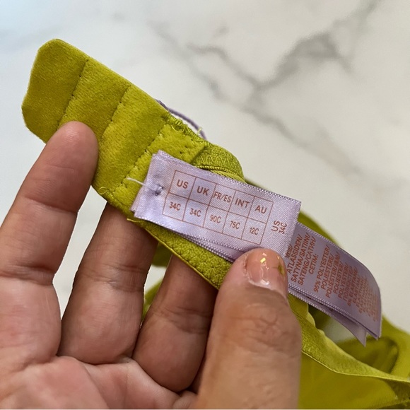 New Savage Fenty Heavenly Satin Unlined Balconette Bra Size 34C - Picture 7 of 8